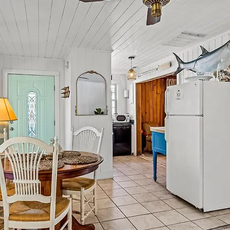 Charming Cottage Atlantic Beach Exterior photo