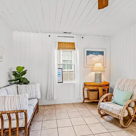 Charming Cottage Atlantic Beach Exterior photo